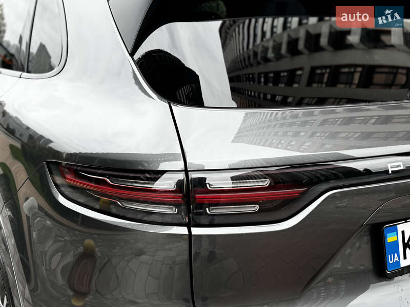 Внедорожник / Кроссовер Porsche Cayenne 2019 в Киеве фото 10 Внедорожник / Кроссовер Porsche Cayenne 2019 в Киеве