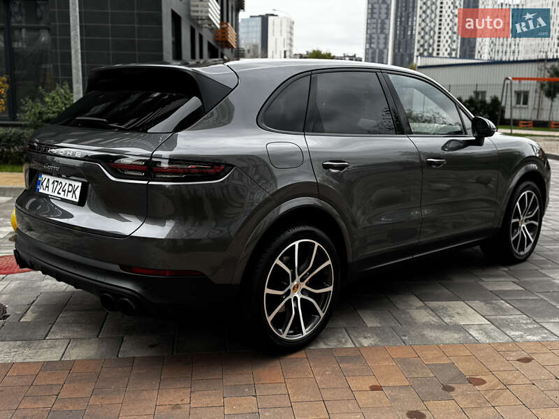 Внедорожник / Кроссовер Porsche Cayenne 2019 в Киеве фото 12 Внедорожник / Кроссовер Porsche Cayenne 2019 в Киеве