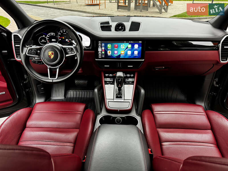 Внедорожник / Кроссовер Porsche Cayenne 2019 в Киеве фото 38 Внедорожник / Кроссовер Porsche Cayenne 2019 в Киеве