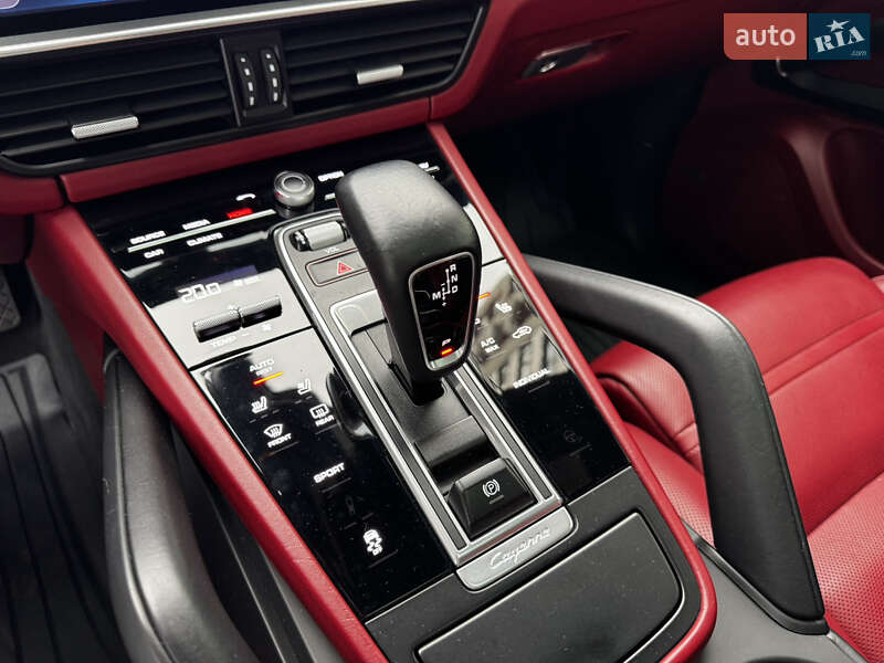 Внедорожник / Кроссовер Porsche Cayenne 2019 в Киеве фото 45 Внедорожник / Кроссовер Porsche Cayenne 2019 в Киеве
