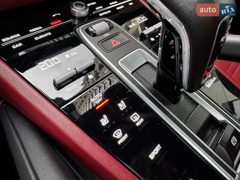 Внедорожник / Кроссовер Porsche Cayenne 2019 в Киеве фото 49 Внедорожник / Кроссовер Porsche Cayenne 2019 в Киеве