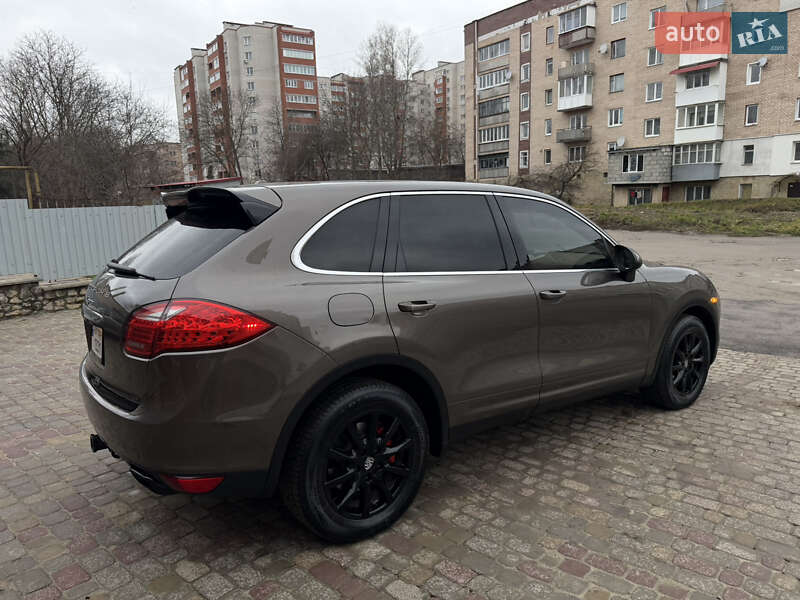 Внедорожник / Кроссовер Porsche Cayenne 2013 в Тернополе фото 7 Внедорожник / Кроссовер Porsche Cayenne 2013 в Тернополе