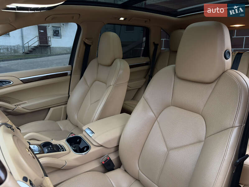 Внедорожник / Кроссовер Porsche Cayenne 2013 в Тернополе фото 33 Внедорожник / Кроссовер Porsche Cayenne 2013 в Тернополе
