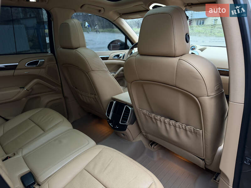 Внедорожник / Кроссовер Porsche Cayenne 2013 в Тернополе фото 55 Внедорожник / Кроссовер Porsche Cayenne 2013 в Тернополе