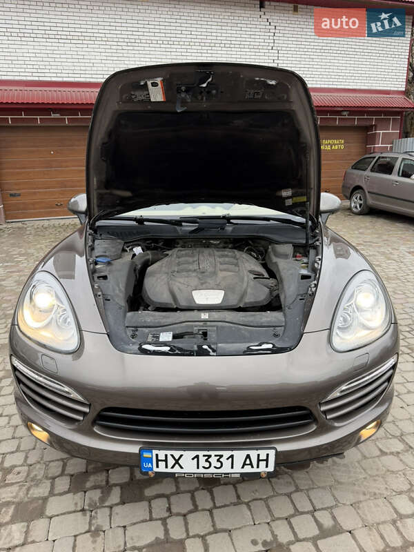 Внедорожник / Кроссовер Porsche Cayenne 2013 в Тернополе фото 69 Внедорожник / Кроссовер Porsche Cayenne 2013 в Тернополе