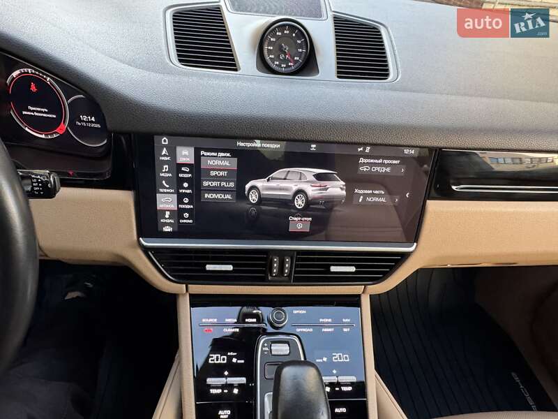 Внедорожник / Кроссовер Porsche Cayenne 2017 в Черновцах фото 26 Внедорожник / Кроссовер Porsche Cayenne 2017 в Черновцах