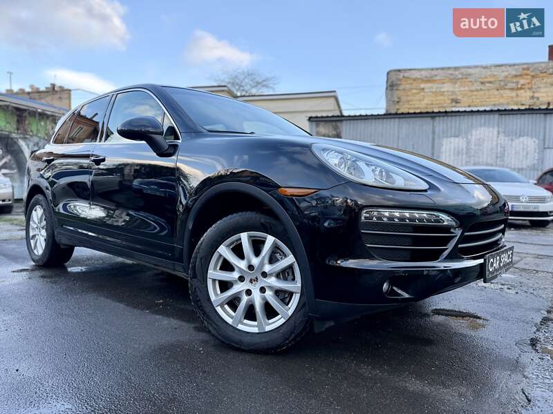 Внедорожник / Кроссовер Porsche Cayenne 2012 в Одессе