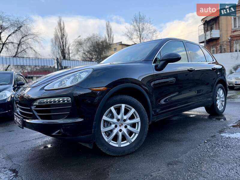 Внедорожник / Кроссовер Porsche Cayenne 2012 в Одессе