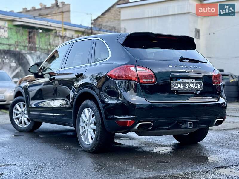 Внедорожник / Кроссовер Porsche Cayenne 2012 в Одессе