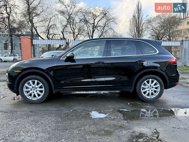 Внедорожник / Кроссовер Porsche Cayenne 2012 в Одессе