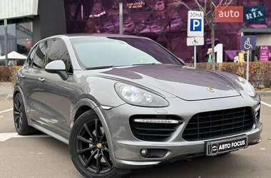 Внедорожник / Кроссовер Porsche Cayenne 2012 в Киеве