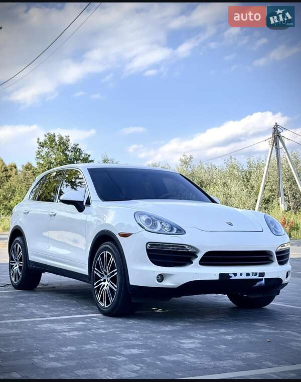 Внедорожник / Кроссовер Porsche Cayenne 2011 в Ужгороде фото 3 Внедорожник / Кроссовер Porsche Cayenne 2011 в Ужгороде