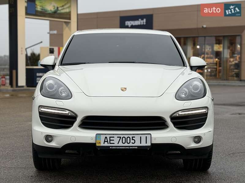 Внедорожник / Кроссовер Porsche Cayenne 2011 в Днепре