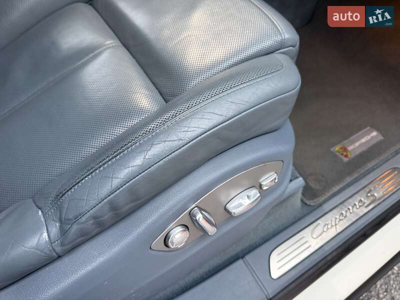 Внедорожник / Кроссовер Porsche Cayenne 2011 в Днепре