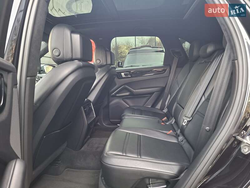 Внедорожник / Кроссовер Porsche Cayenne 2017 в Одессе фото 19 Внедорожник / Кроссовер Porsche Cayenne 2017 в Одессе