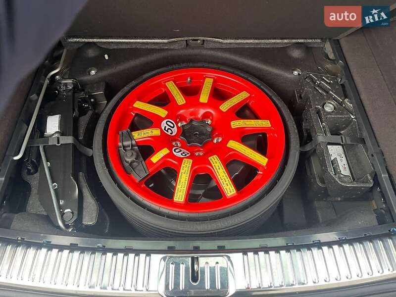 Внедорожник / Кроссовер Porsche Cayenne 2017 в Киеве фото 8 Внедорожник / Кроссовер Porsche Cayenne 2017 в Киеве