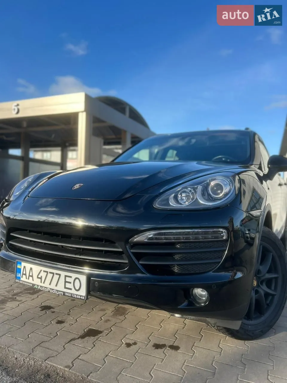 2012 Porsche Cayenne - мініатюра 31