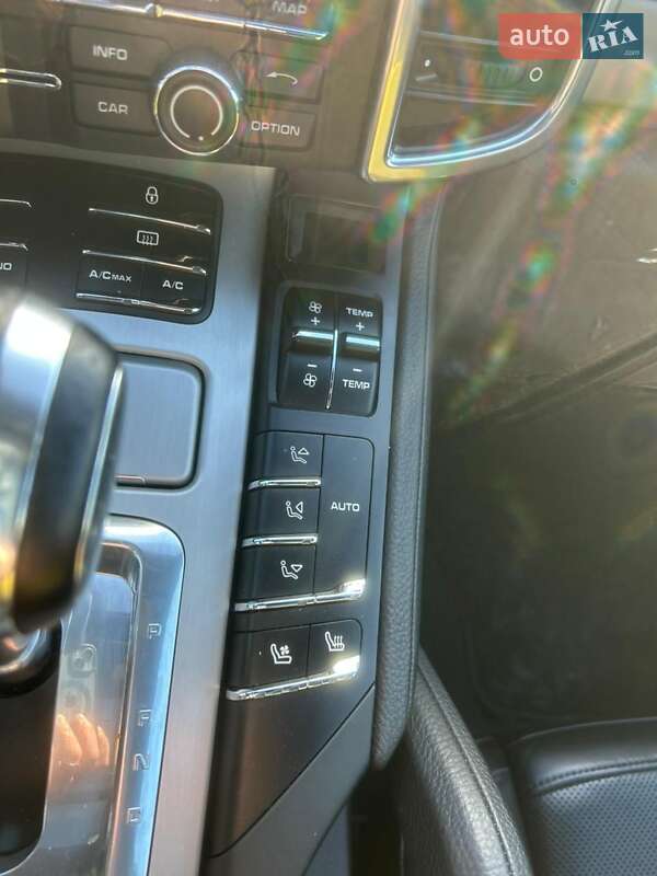 Внедорожник / Кроссовер Porsche Cayenne 2012 в Киеве фото 20 Внедорожник / Кроссовер Porsche Cayenne 2012 в Киеве