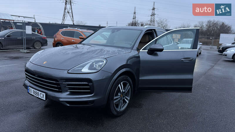 Внедорожник / Кроссовер Porsche Cayenne 2022 в Полтаве