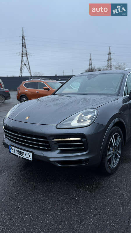 Внедорожник / Кроссовер Porsche Cayenne 2022 в Полтаве