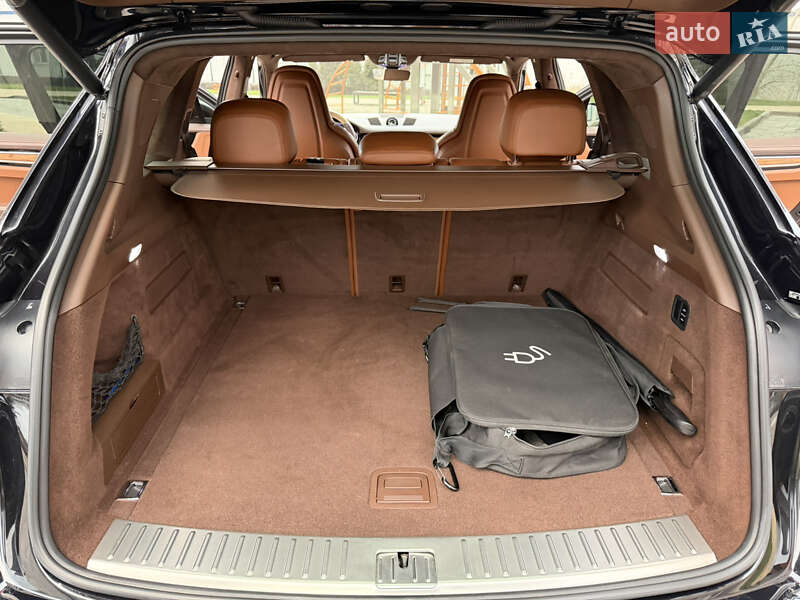 Внедорожник / Кроссовер Porsche Cayenne 2018 в Киеве фото 26 Внедорожник / Кроссовер Porsche Cayenne 2018 в Киеве