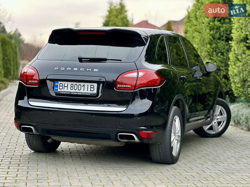 Внедорожник / Кроссовер Porsche Cayenne 2013 в Одессе