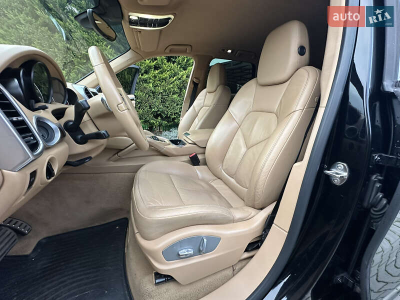 Внедорожник / Кроссовер Porsche Cayenne 2013 в Одессе