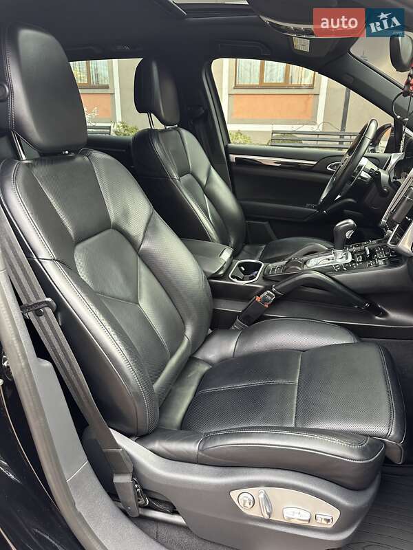 Внедорожник / Кроссовер Porsche Cayenne 2017 в Стрые фото 64 Внедорожник / Кроссовер Porsche Cayenne 2017 в Стрые