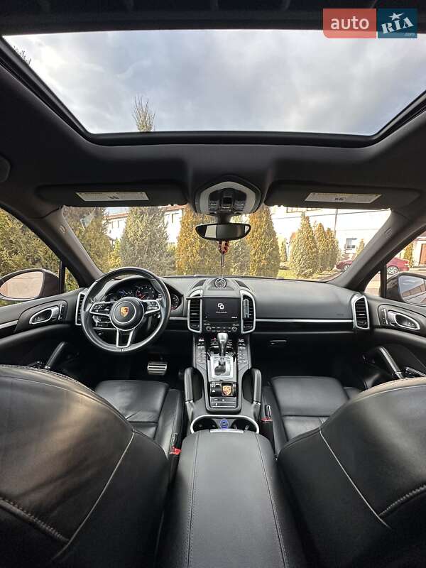 Внедорожник / Кроссовер Porsche Cayenne 2017 в Стрые фото 76 Внедорожник / Кроссовер Porsche Cayenne 2017 в Стрые