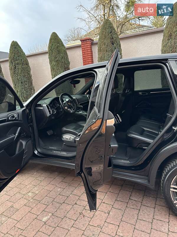 Внедорожник / Кроссовер Porsche Cayenne 2017 в Стрые фото 10 Внедорожник / Кроссовер Porsche Cayenne 2017 в Стрые