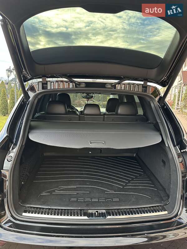 Внедорожник / Кроссовер Porsche Cayenne 2017 в Стрые фото 25 Внедорожник / Кроссовер Porsche Cayenne 2017 в Стрые