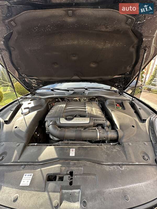 Внедорожник / Кроссовер Porsche Cayenne 2017 в Стрые фото 35 Внедорожник / Кроссовер Porsche Cayenne 2017 в Стрые