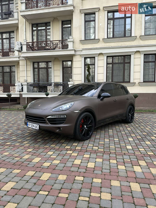 Внедорожник / Кроссовер Porsche Cayenne 2010 в Одессе