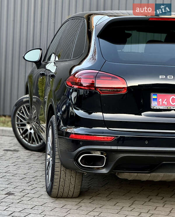Внедорожник / Кроссовер Porsche Cayenne 2017 в Львове