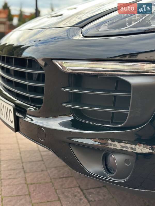 Внедорожник / Кроссовер Porsche Cayenne 2017 в Стрые фото 101 Внедорожник / Кроссовер Porsche Cayenne 2017 в Стрые