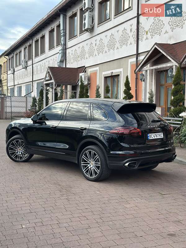 Внедорожник / Кроссовер Porsche Cayenne 2017 в Стрые фото 130 Внедорожник / Кроссовер Porsche Cayenne 2017 в Стрые