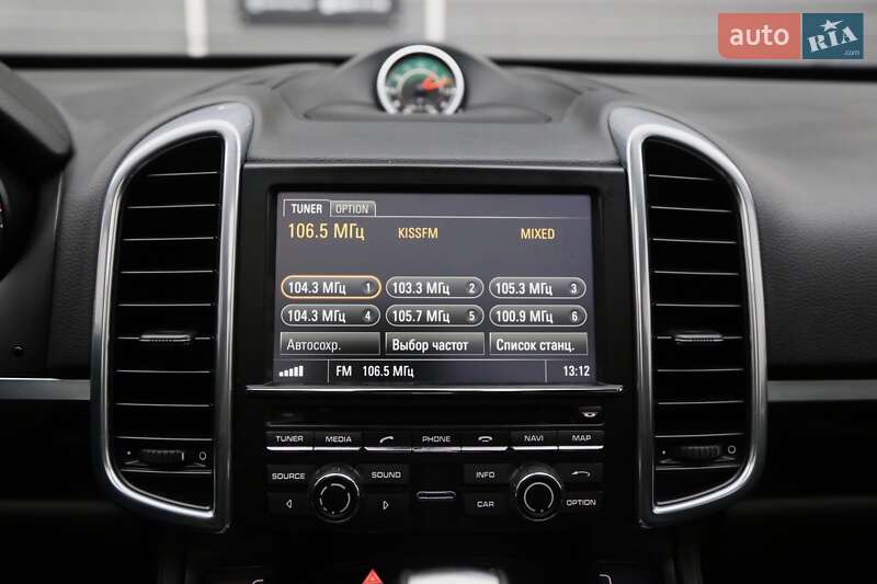 Внедорожник / Кроссовер Porsche Cayenne 2013 в Киеве