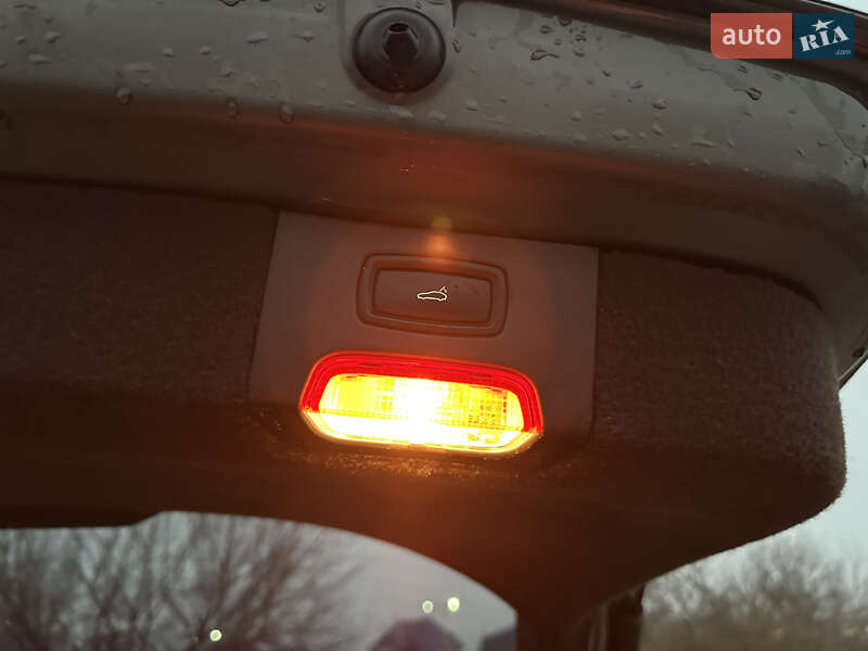 Внедорожник / Кроссовер Porsche Cayenne 2011 в Киеве фото 27 Внедорожник / Кроссовер Porsche Cayenne 2011 в Киеве