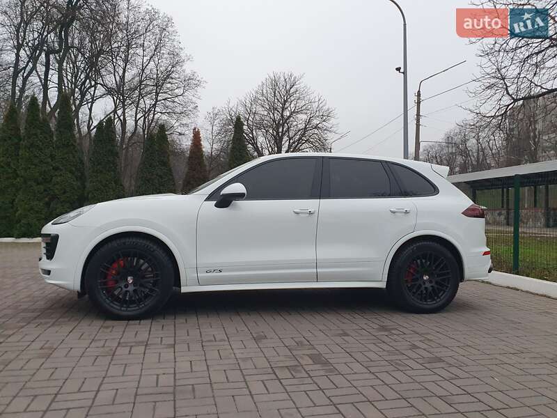 Внедорожник / Кроссовер Porsche Cayenne 2015 в Киеве фото 3 Внедорожник / Кроссовер Porsche Cayenne 2015 в Киеве
