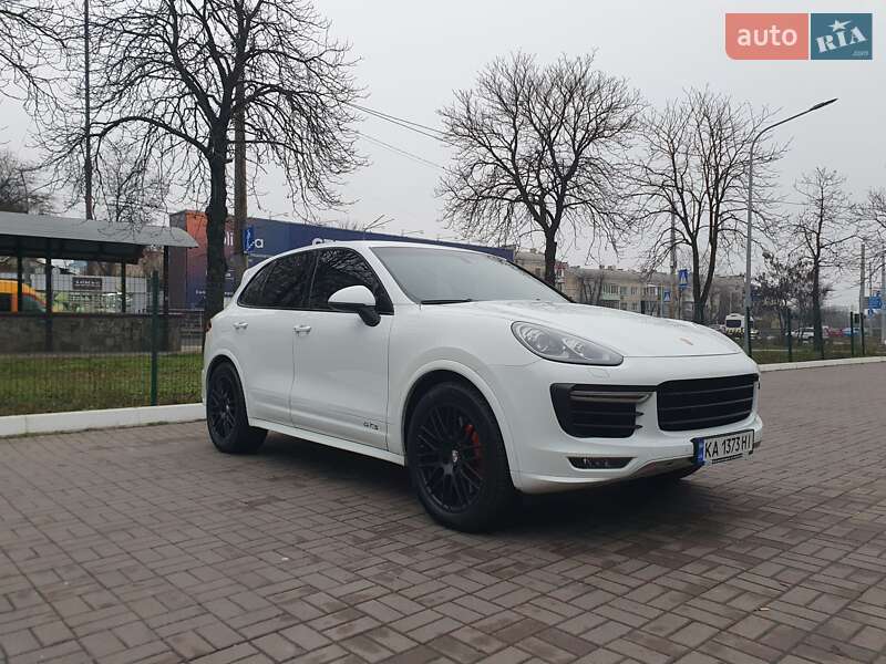 Внедорожник / Кроссовер Porsche Cayenne 2015 в Киеве фото 14 Внедорожник / Кроссовер Porsche Cayenne 2015 в Киеве