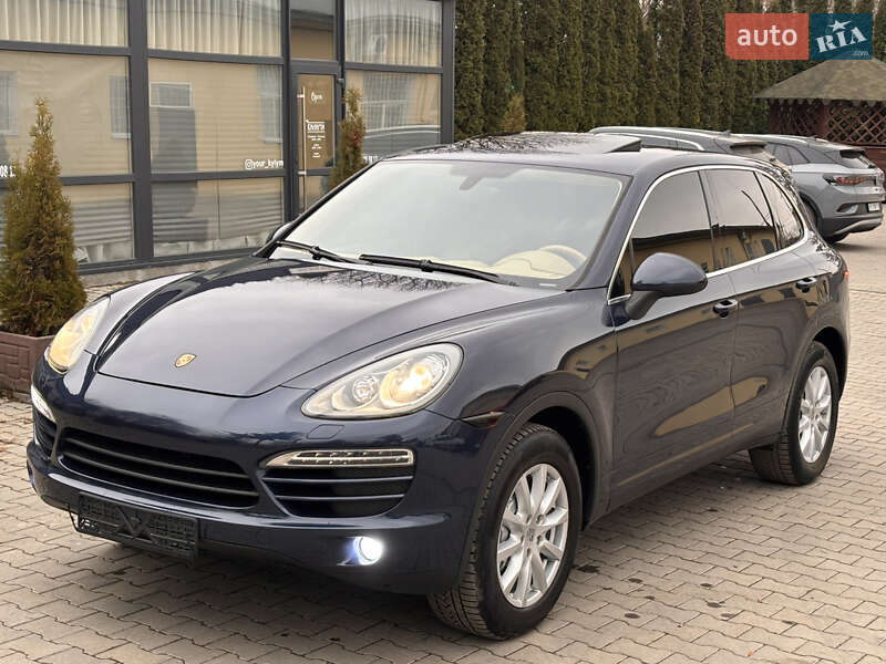 Внедорожник / Кроссовер Porsche Cayenne 2011 в Тернополе