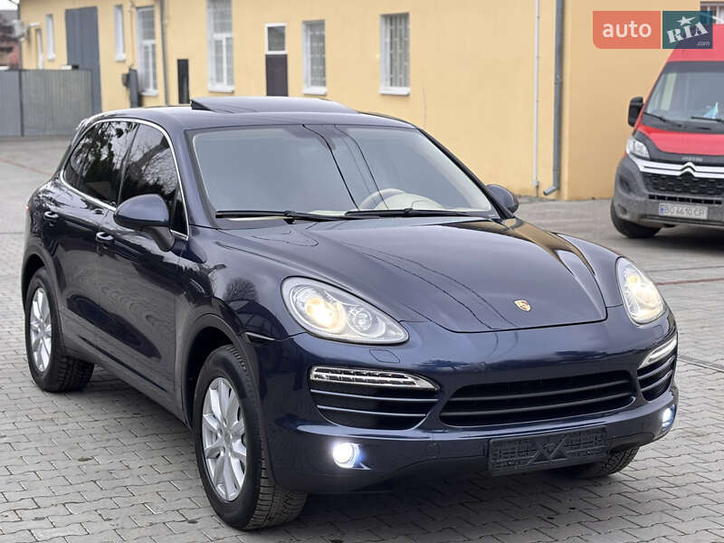 Внедорожник / Кроссовер Porsche Cayenne 2011 в Тернополе