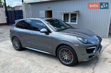 Внедорожник / Кроссовер Porsche Cayenne 2013 в Киеве