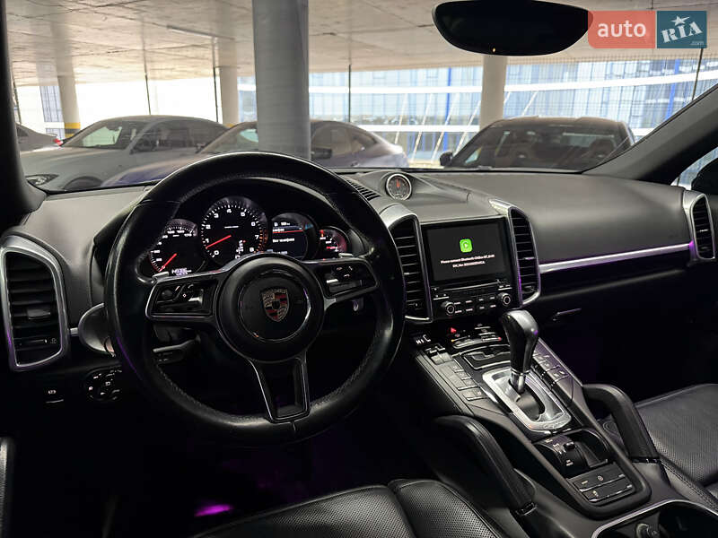 Внедорожник / Кроссовер Porsche Cayenne 2016 в Одессе