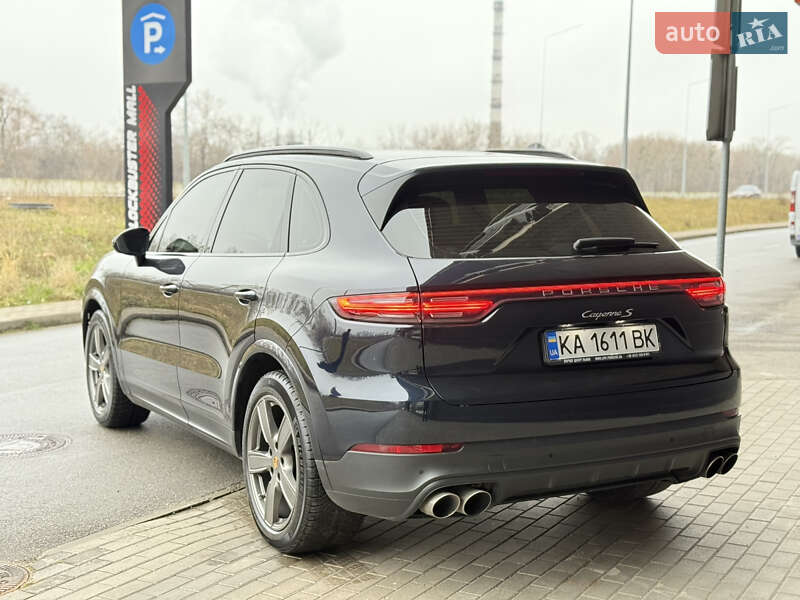 Внедорожник / Кроссовер Porsche Cayenne 2018 в Киеве