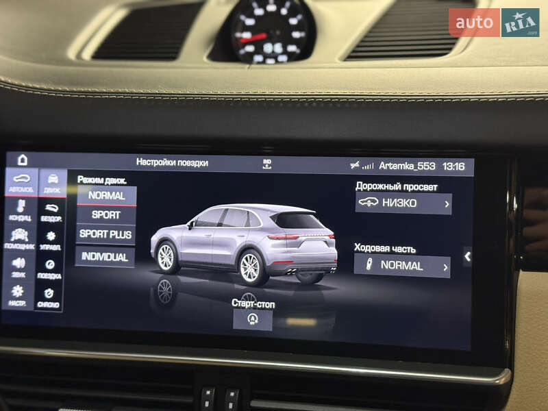 Внедорожник / Кроссовер Porsche Cayenne 2018 в Киеве