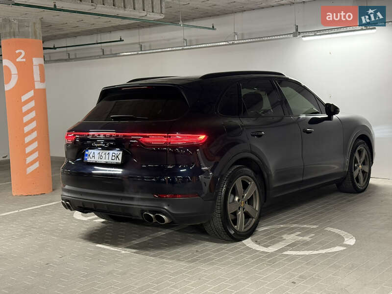 Внедорожник / Кроссовер Porsche Cayenne 2018 в Киеве