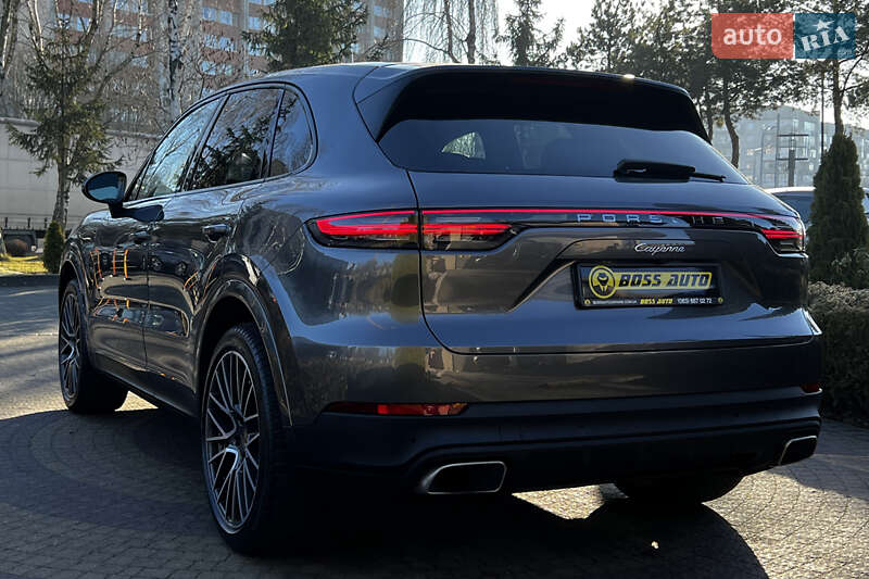 Внедорожник / Кроссовер Porsche Cayenne 2019 в Львове