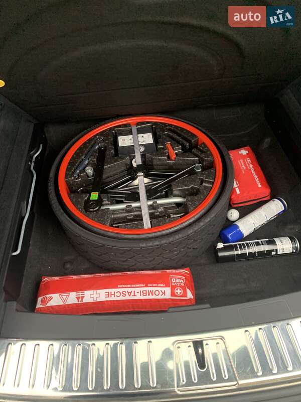 Внедорожник / Кроссовер Porsche Cayenne 2020 в Киеве