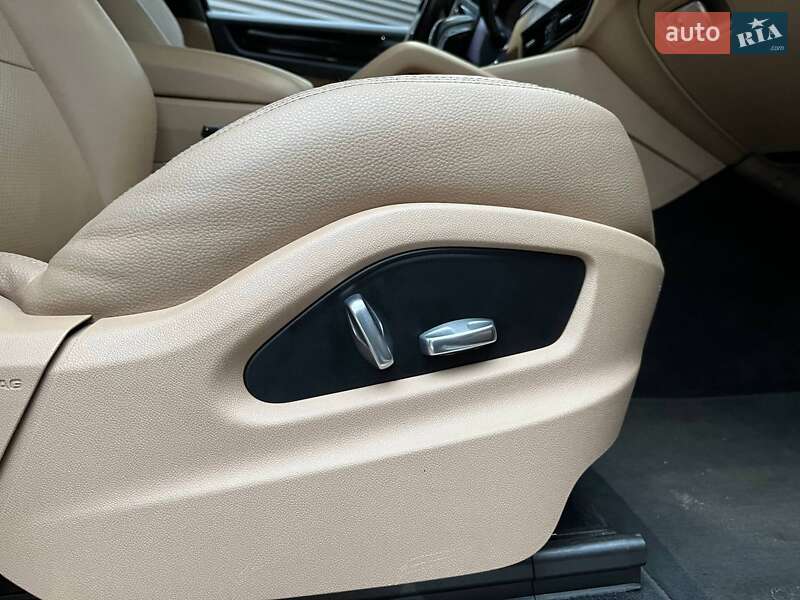 Внедорожник / Кроссовер Porsche Cayenne 2018 в Киеве